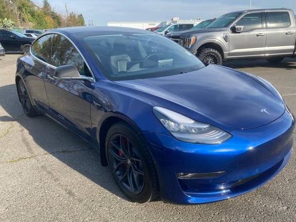 TESLA MODEL 3 2020 5YJ3E1EC9LF746928 image